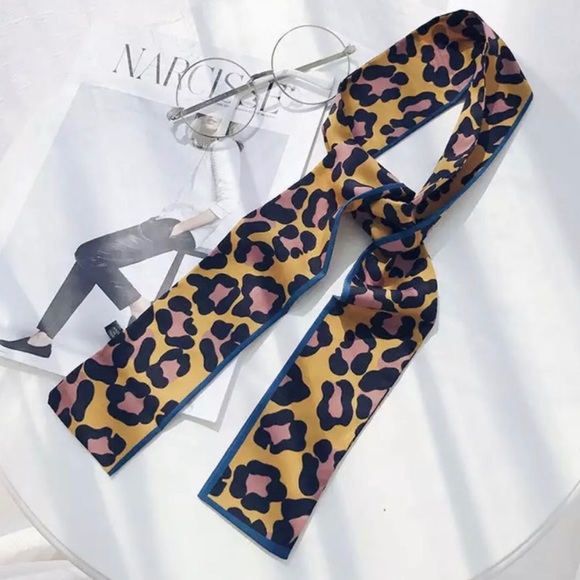 Leopard Print Twilly Scarf - Picture 1 of 1